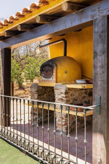 Casa Rural Navalonguilla Con Piscina Santa Olalla del Cala Exterior photo