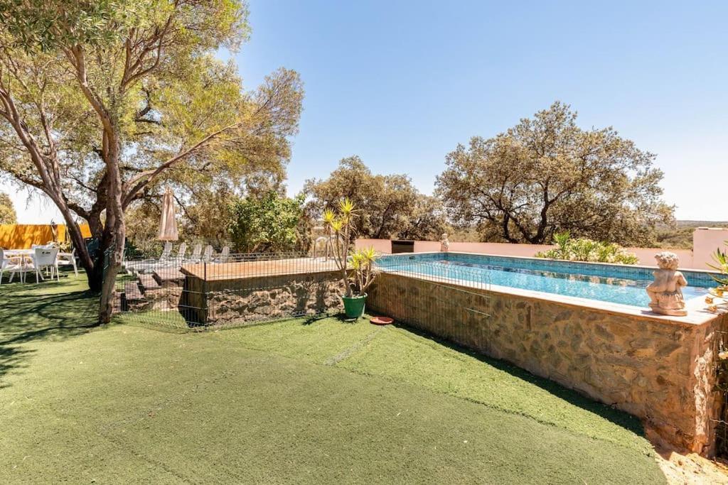Casa Rural Navalonguilla Con Piscina Santa Olalla del Cala Exterior photo