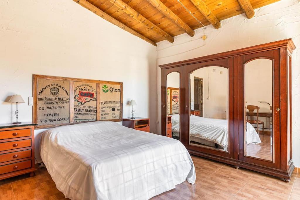 Casa Rural Navalonguilla Con Piscina Santa Olalla del Cala Exterior photo